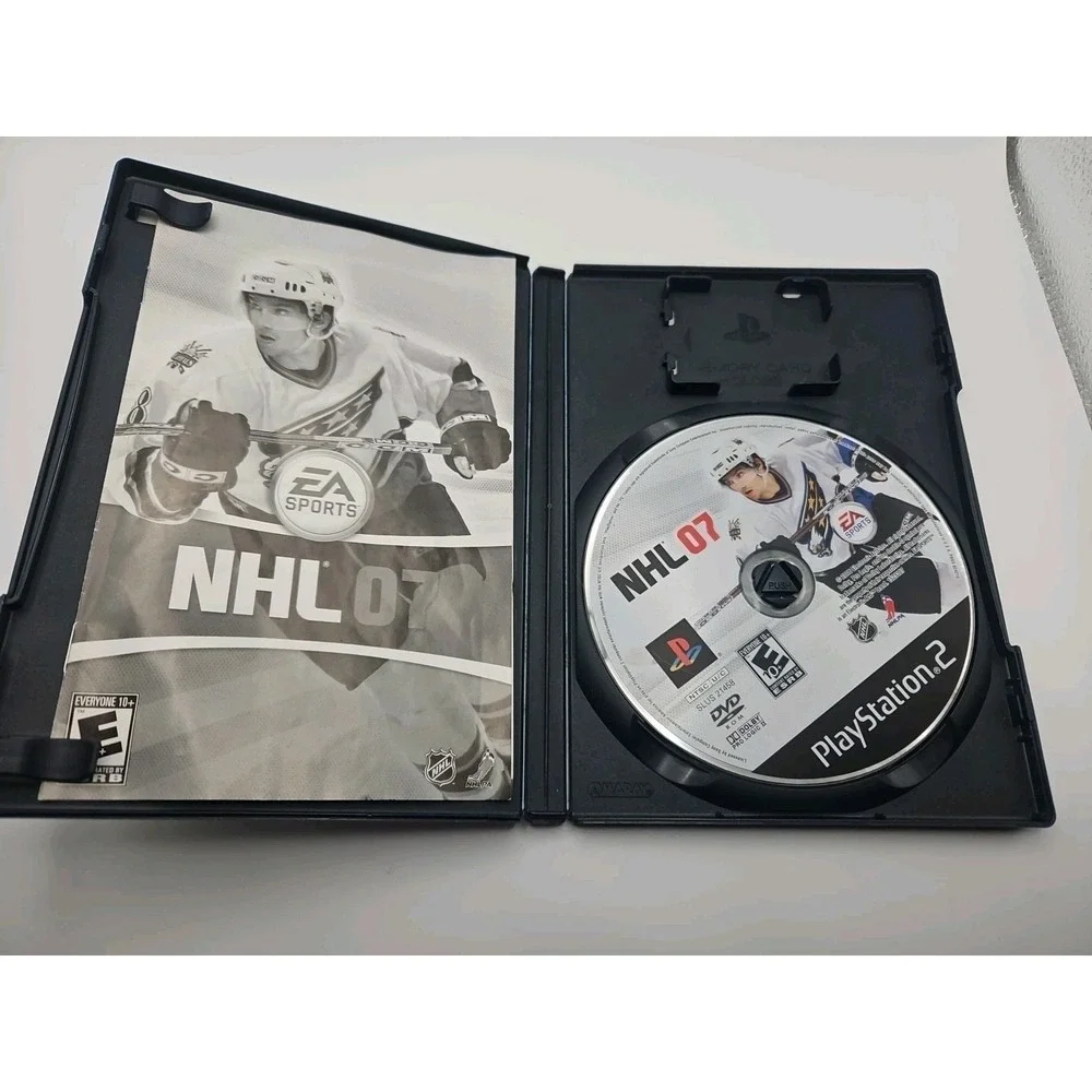 NCAA Football‎ 07 (Sony PlayStation 2, 2006)